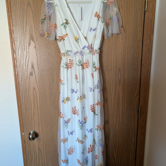 Baltic Born White Floral Maxi Dress - Picture 2 of 4